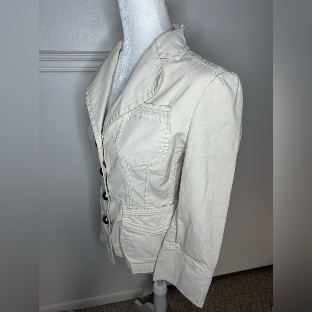 Banana Republic Cream Blazer with Notched Lapel and Tailored Fit size 6 - Picture 4 of 12